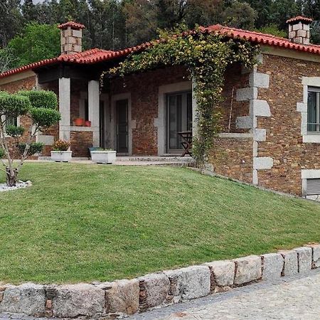 הוילה Montaria Charme Da Montanha מראה חיצוני תמונה