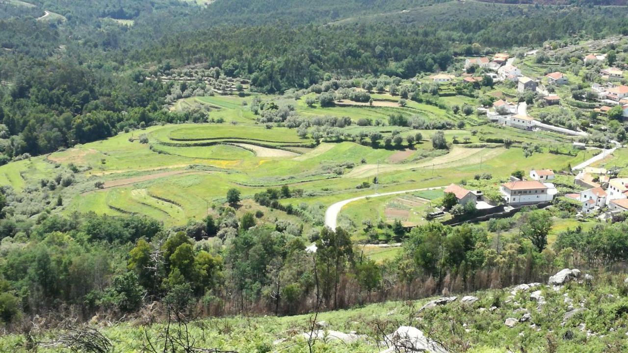 הוילה Montaria Charme Da Montanha מראה חיצוני תמונה